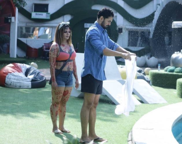 rakhi sawant abhinav shukla bigg boss
