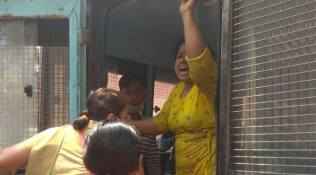 Kolkata: Seven arrested after canal protest by para teachers