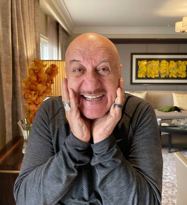 anupam kher are you fine challenge photo