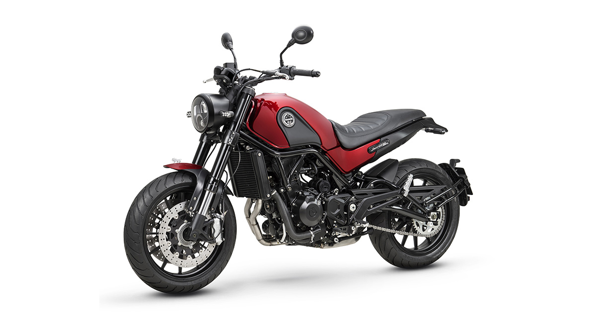 Benelli Leoncino 500 BS-VI launched in 