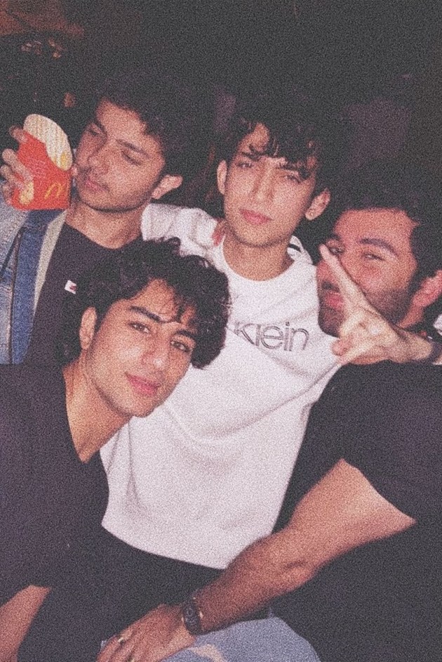 Ibrahim Ali Khan friends