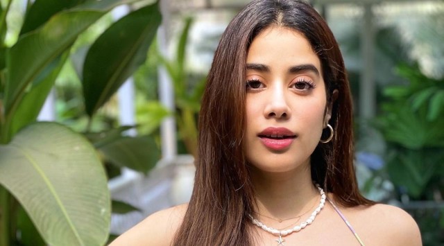janhvi kapoor roohi