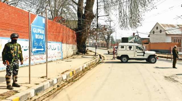 Alert in Kashmir Valley, Security convoys off roads, bar on Abdullahs, attack on Pulwama anniversary, militants, Indian express news