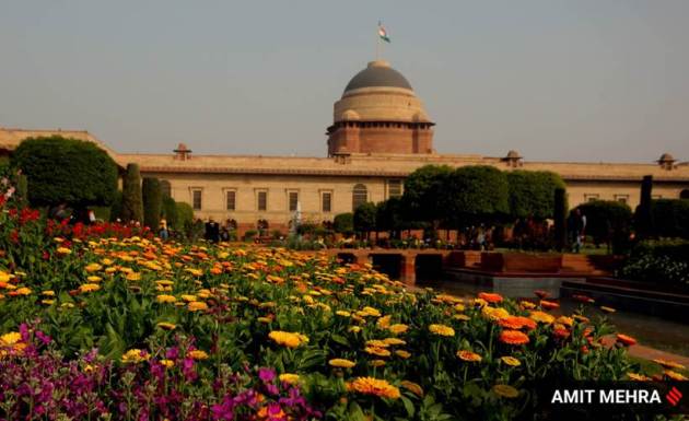 Express Wanderlust, Mughal Gardens, Mughal Gardens pictures, about Mughal Gardens, Mughal Gardens Delhi, visiting Mughal Gardens, Mughal Gardens photographs, Mughal Gardens history, Mughal Gardens location, where is Mughal Gardens, what is Mughal Gardens, Indian Express news