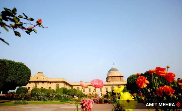 Express Wanderlust, Mughal Gardens, Mughal Gardens pictures, about Mughal Gardens, Mughal Gardens Delhi, visiting Mughal Gardens, Mughal Gardens photographs, Mughal Gardens history, Mughal Gardens location, where is Mughal Gardens, what is Mughal Gardens, Indian Express news