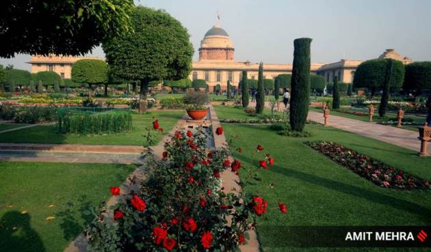 Express Wanderlust, Mughal Gardens, Mughal Gardens pictures, about Mughal Gardens, Mughal Gardens Delhi, visiting Mughal Gardens, Mughal Gardens photographs, Mughal Gardens history, Mughal Gardens location, where is Mughal Gardens, what is Mughal Gardens, Indian Express news