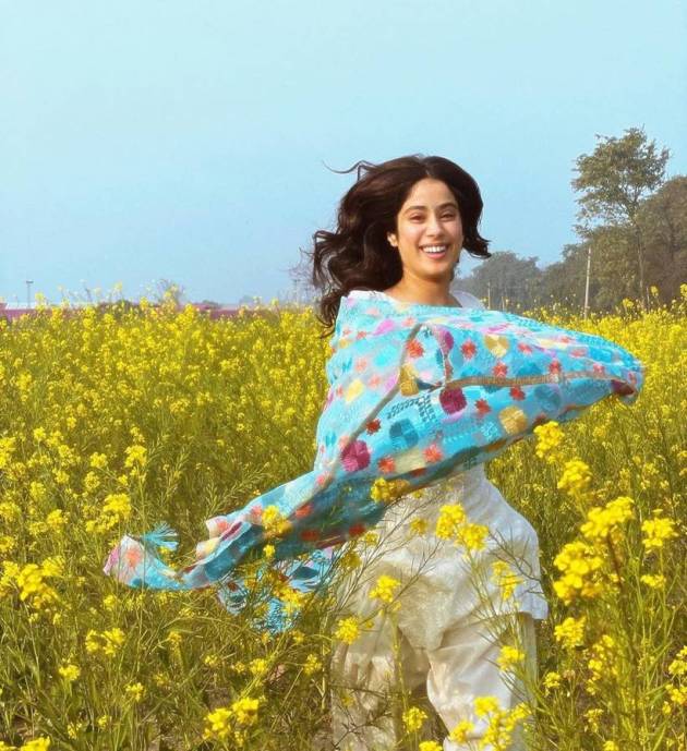 janhvi kapoor