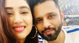 Rahul Vaidya, Disha Parmar vacation, cricket video