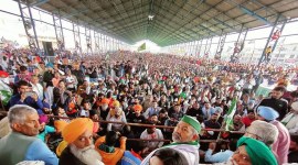 farm Bills, protesting Punjab farmers, Bharatiya Kisan Union, Gurnam Singh Chaduni, Kisan Mahapanchayat, Indri town, kisan mahapanchayat, farm laws, farm bills 2020, farmers protest, haryana polls, india news, indian express