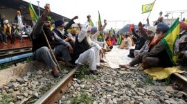 Rail roko, Samyukt Kisan Morcha (SKM), Chandigarh Railway station, Rail roko andolan, Ambala Division, Shahid express, chandigarh news, indian express
