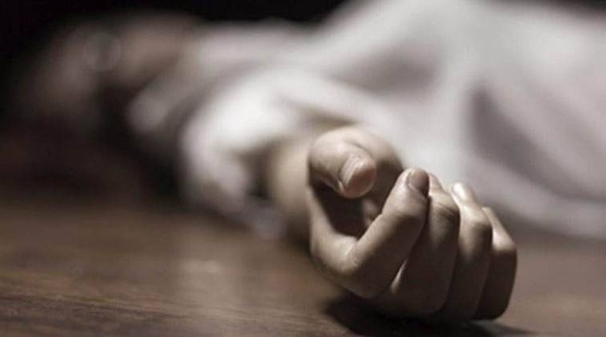 Vadodara man elevator death, vadodara man severed, vadodara elevator accident, vadodara accident, severed in elevator, indian express