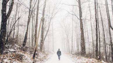 optical illusion, puzzle, man running in snow puzzle, man running in snow brain teaser, man snow optical illusion, viral news, trending news, indian express, funny news,