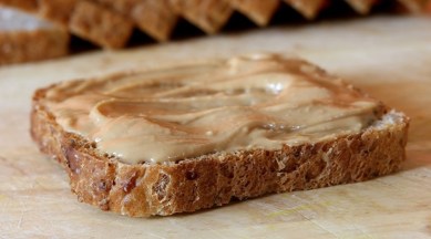 nut butter, jam bread, nut butter vs jam, what is better food option, alternative foods, is jam better for health, is nut butter good for health?