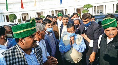 UP farmers meet Kejriwal, khap panchayat leaders, Arvind Kejriwal, Delhi CM, Farmers protest, farm laws, Delhi news, Indian express news