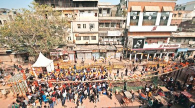 Delhi government, PWD, Hanuman temple demolition, Delhi protest, Delhi High Court order, North MCD, Delhi news, Indian express news