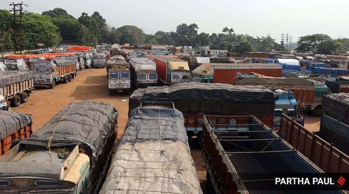 Approximately 2,500-3,000 trucks ply between Rewari and Palanpur, riding on the traffic between the three Gujarat ports, the hinterland and the northern regions of Rewari, Hisar, Agra, Ghaziabad, Haridwar, Dehradun, Chandigarh, Ludhiana etc.