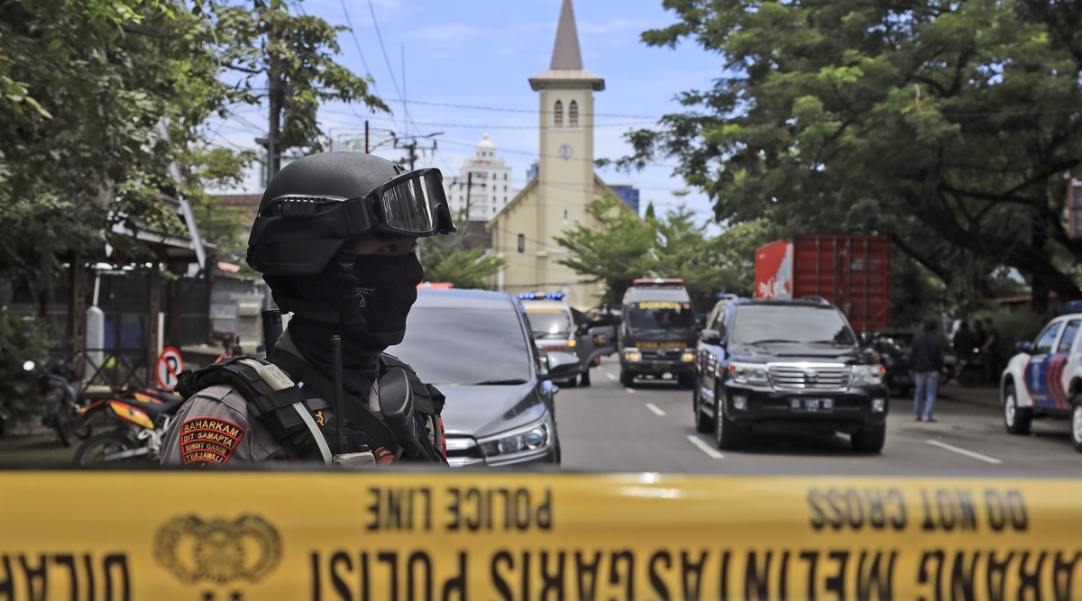 Suspected Suicide Bombing At Indonesian Church Wounds 14 People | World ...