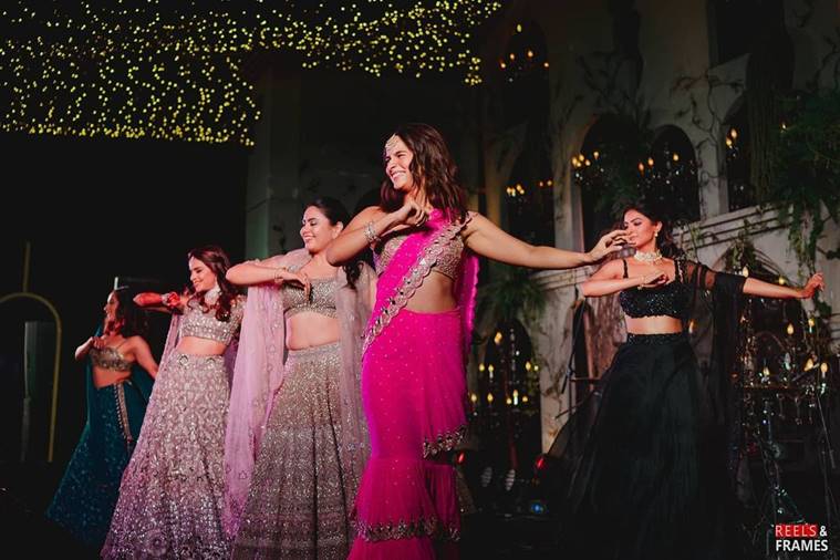 Alia Bhatt kisses best friend at her wedding, sets the stage on fire in