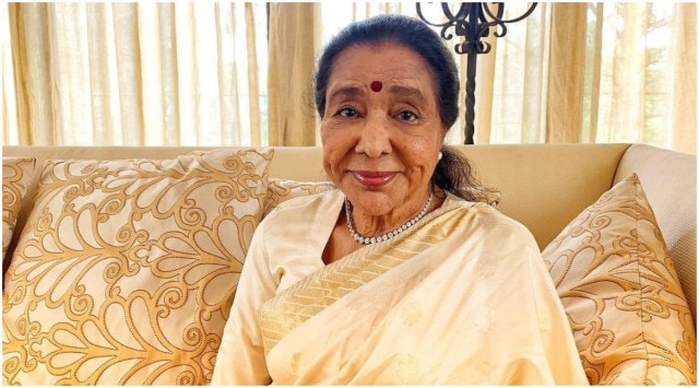 Veteran singer Asha Bhosale thanked Chief Minister -- Mr Uddhav Thackeray for the Mahashtra Ratna award. (Photo: Asha Bhosale/Instagram)
