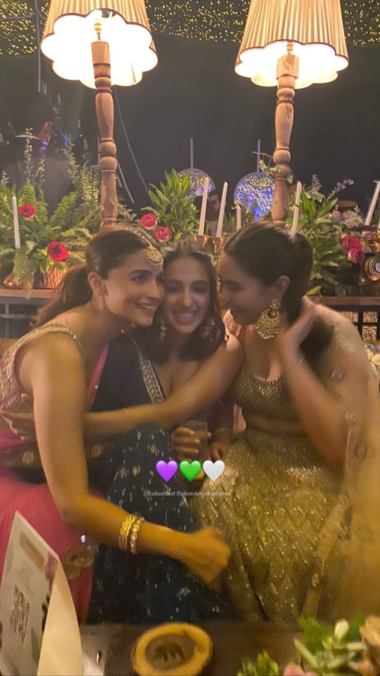 Devika Advani, alia, akansha