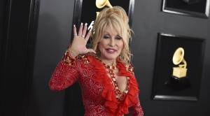 Dolly Parton receives $100 million award from Jeff Bezos