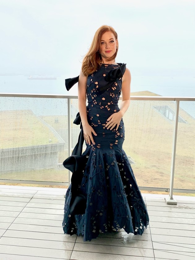 fashions from golden globes 2021
