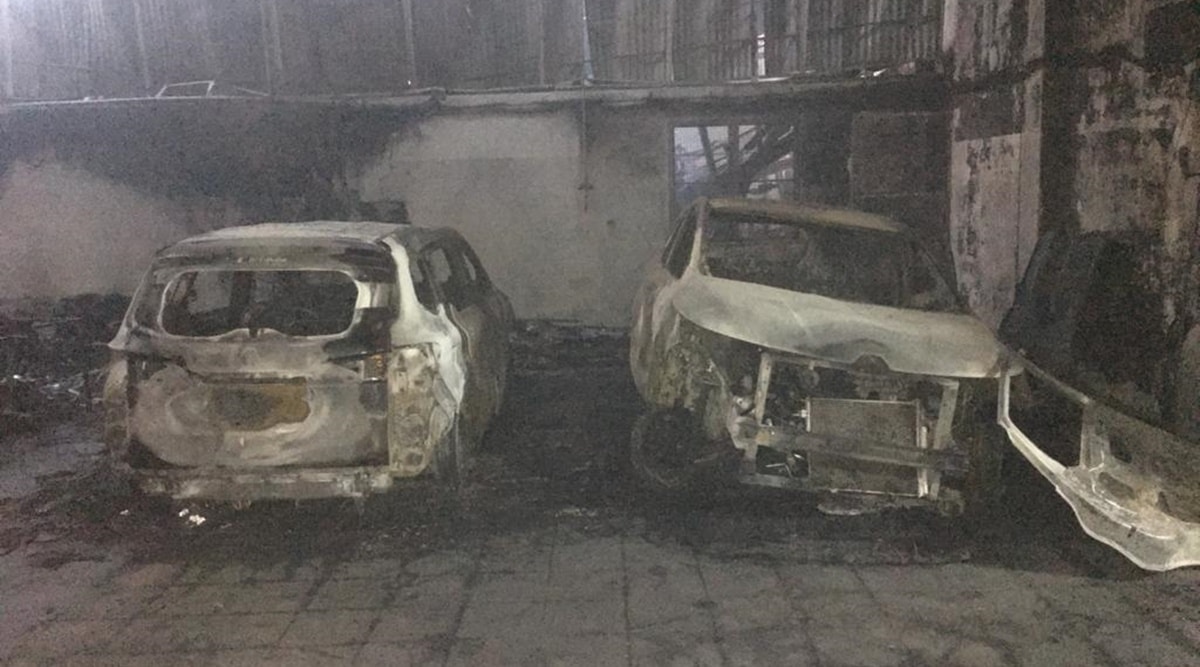 Pune Five cars gutted in fire at automobile service centre Pune News