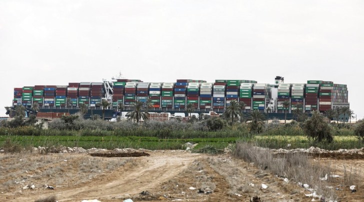 Bloqueo del canal de Suez: Egipto se apresura a liberar un barco gigante con la ayuda de varios remolcadores | Noticias de Buenaventura, Colombia y el Mundo