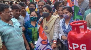 Dr Shashi Panja, Bengal minister Shashi Panja