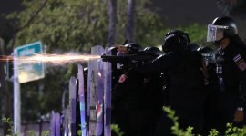 Thai police use tear gas, rubber bullets to break up protest
