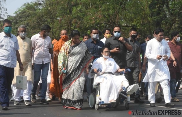 Mamata Banerjee, Mamata Banerjee back on wheelchair, Mamata Banerjee campaigns on wheelchair, Bengal elections, Bengal news