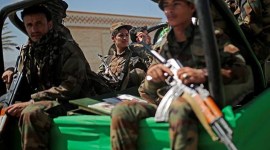 Yemeni rebel offensive threatens camps of those who fled war