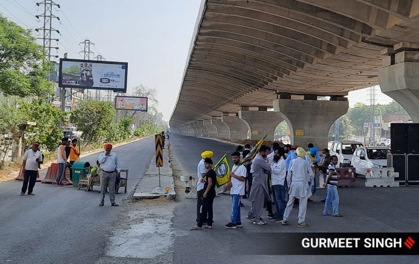 Bharat Bandh: Protesting Farmers Block Roads, Highways; Rail Services ...