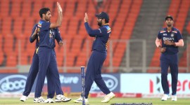 India outplay England in high-scoring final T20I to seal series in Ahmedabad