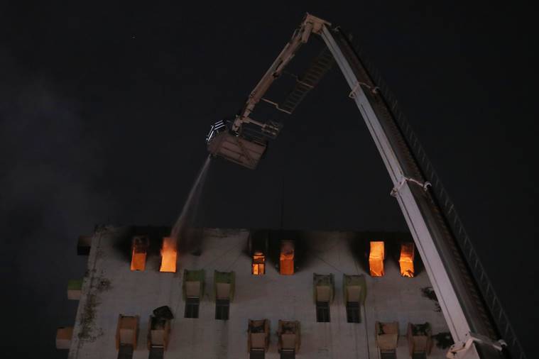 kolkata fire, strand road building fore, kolkata railway building fire