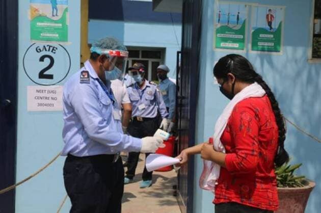 covid-19, coronavirus, coronavirus lockdown, india coronavirus lockdown, migrant workers, migrants and lockdown, covid restrictions, covid vaccine, indian express news