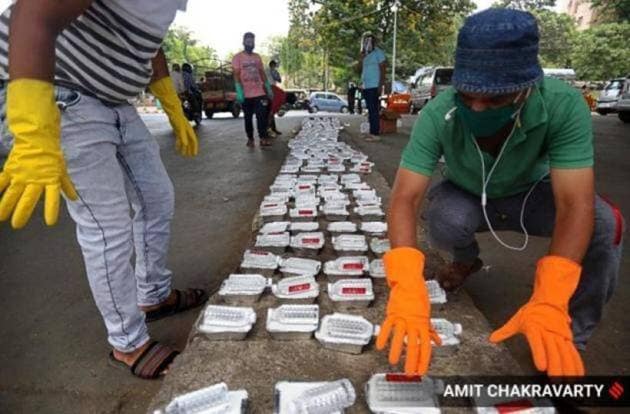 covid-19, coronavirus, coronavirus lockdown, india coronavirus lockdown, migrant workers, migrants and lockdown, covid restrictions, covid vaccine, indian express news