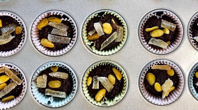 A recipe of chocolate tahini cups, made with 100 percent cacao chocolate chips, is displayed in Alexandria. (Photo: AP)