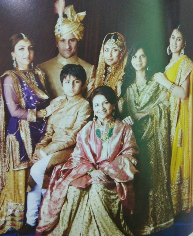 kareena, saif, Sharmila Tagore, Soha and Saba and his kids Sara Ali Khan, Ibrahim Ali Khan