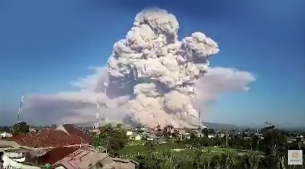 Indonesia’s Mount Sinabung erupting time lapse viral video, active volcano, North Sumatra province, Indonesia news, trending, indian express, indian express news