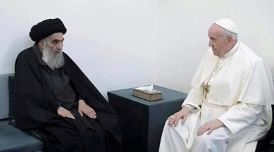 Pope Francis holds historic meeting with Iraq's top Shi'ite cleric