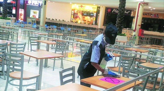 Many restaurant owners said that most of their clientele comprise of people who step out after 6pm.