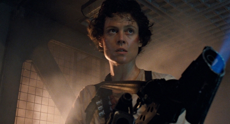 Sigourney Weaver, alien