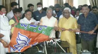 West Bengal Assembly elections: Three TMC councillors from Asansol join BJP