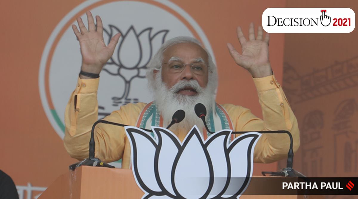 Prime Minister Narendra Modi addressing a polls rally in Sonarpur, South 24 Parganas in West Bengal on Saturday. (Source: Twitter/@BJP4India)