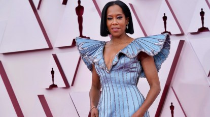 Regina King arrives at the Oscars in Louis Vuitton