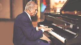 Ronnie Menezes, 'Piano Man' Ronnie Menezes dead, Ronnie Menezes dies, The Zodiac Grill, Taj Mahal Palace Hotel, Covid Mumbai, Maharashtra Covid, India Express
