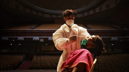 ‘Situation going out of control’: Gujarat HC suggests lockdown for short period