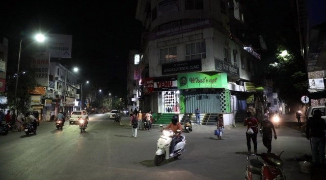 Longer night curfew in Pune, all non-essential shops shut