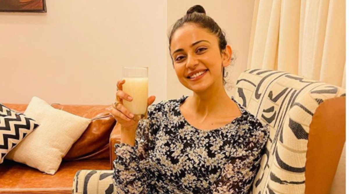 barley water, barley water benefits, how to make barley water, indianexpress.com, indianexpress, bloating, acne, digestive issues and summer coolers, barley water recipe, easy recipe, good gut health remedies, summer cooler recipes,